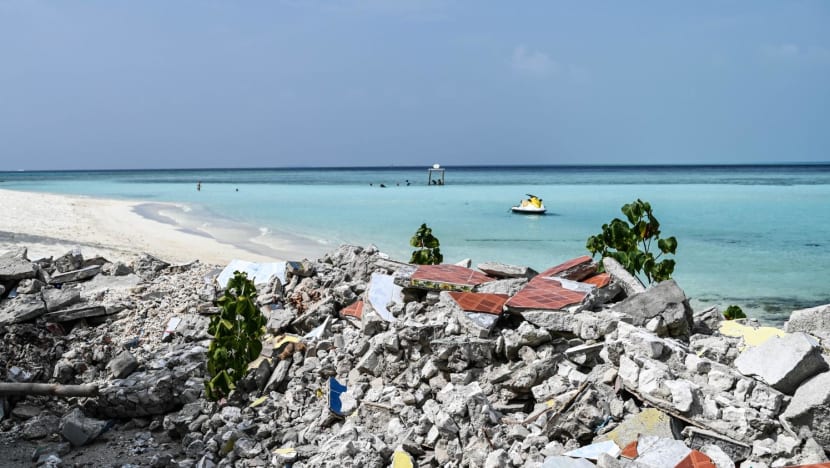 Fighting the tides: Maldives races to reclaim more land as sea levels rise 6 maldives 5