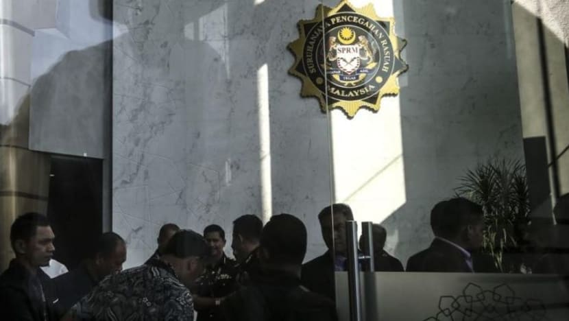 Akaun dibekukan: Najib diminta arah peguam hantar surat