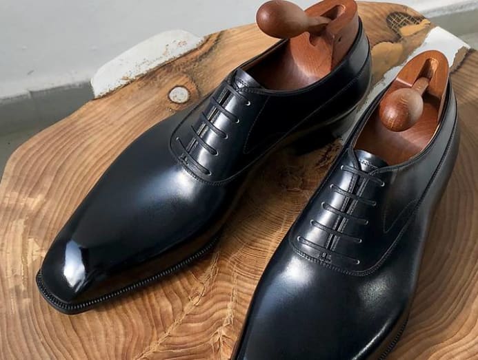 Josh Leong Shoes - Done. Wholecut oxfords made using emerald green