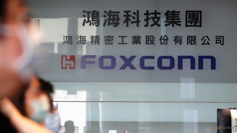 Apple supplier Foxconn's Q1 profit plunges, outlook "conservative"