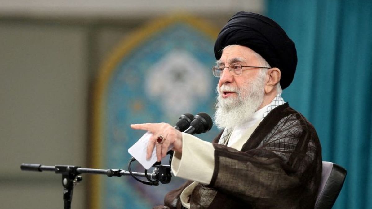 Dewan pengawas Meta meminta perusahaan untuk mengizinkan postingan ‘mati Khamenei’