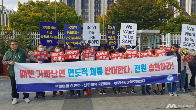 Hostile welcome: Protests, hardship greet Yemeni nationals seeking refugee status in Jeju Hostile welcome: Protests, hardship greet Yemeni nationals seeking refugee status in Jeju
