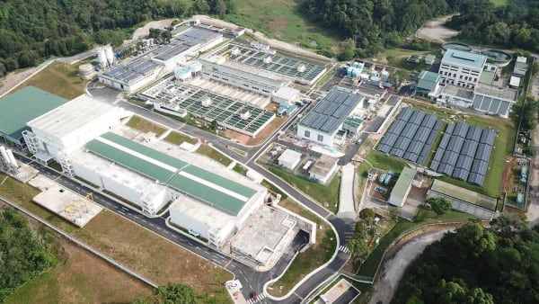 Worker dies after inhaling hydrogen sulphide gas at PUB's Choa Chu Kang Waterworks; 2 in intensive care