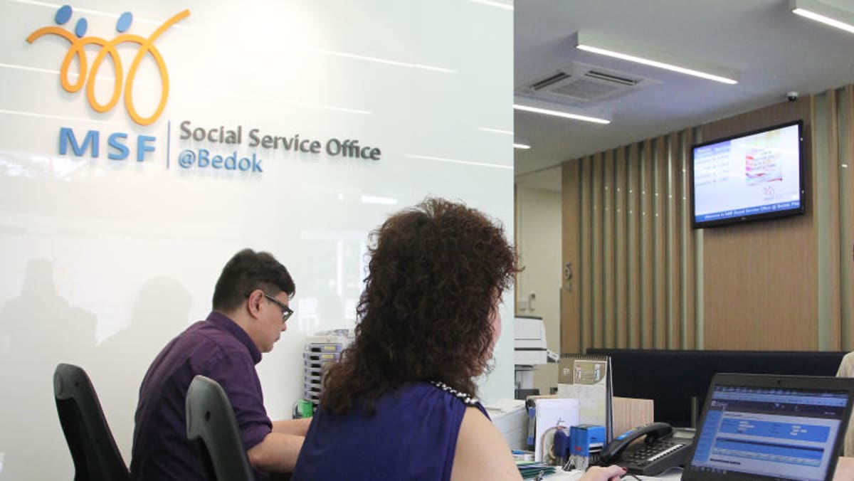 Civil servants to get midyear bonus of 0.45 month, lower than last two