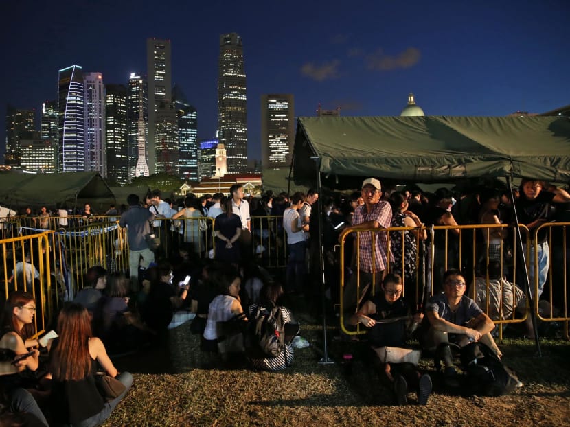 Long queues on Day 3 of public phase of national mourning