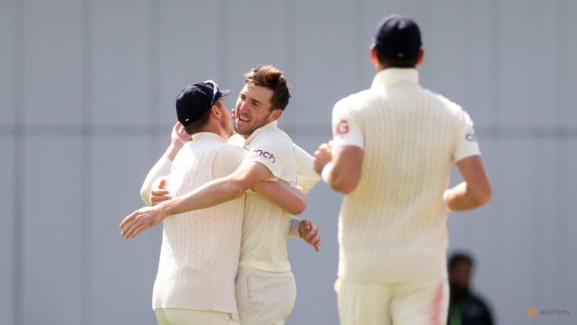 Cricket:India collapse again as England seal crushing win Cricket:India collapse again as England seal crushing win