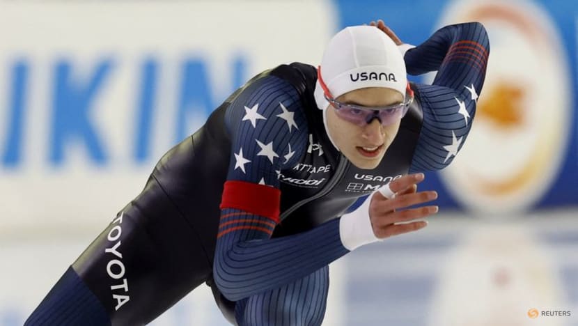 Speed skating-Teenage sensation Stolz becomes youngest world champion Speed skating-Teenage sensation Stolz becomes youngest world champion