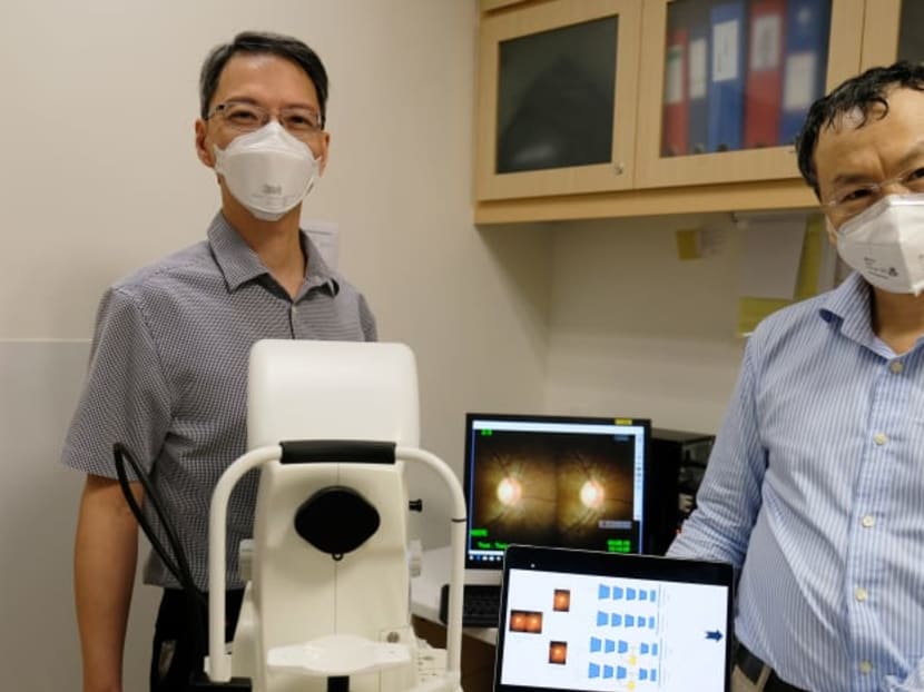 Dr Leonard Yip (left) from Tan Tock Seng Hospital and Assoc Prof Wang Lipo from Nanyang Technological University led a team to develop a novel method that uses AI to screen for glaucoma.