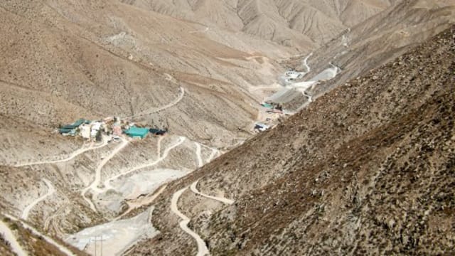 秘鲁南部一金矿失火 造成至少27人死亡