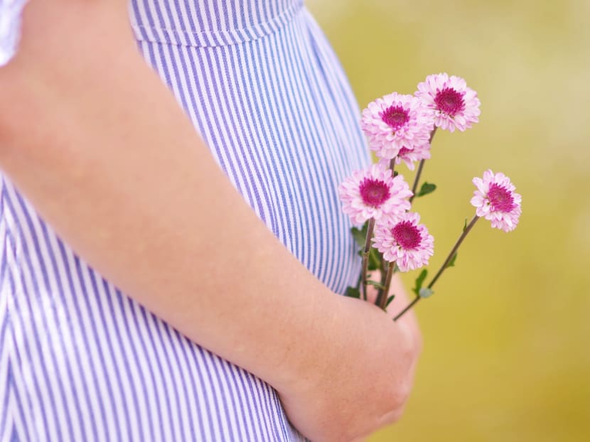 Besides dealing with the significant changes in shape, weight and hormones, some pregnant women find themselves grappling with, or recovering from, eating disorders, while others develop or experience a relapse of an eating disorder. Besides dealing with the significant changes in shape, weight and hormones, some pregnant women find themselves grappling with, or recovering from, eating disorders, while others develop or experience a relapse of an eating disorder.
