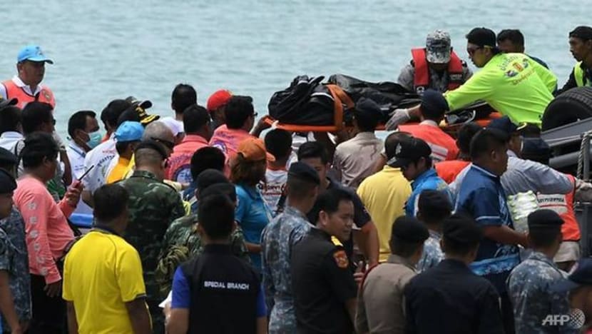 Thailand tangguh operasi bawa keluar bot karam yang mengorbankan 46 penumpang