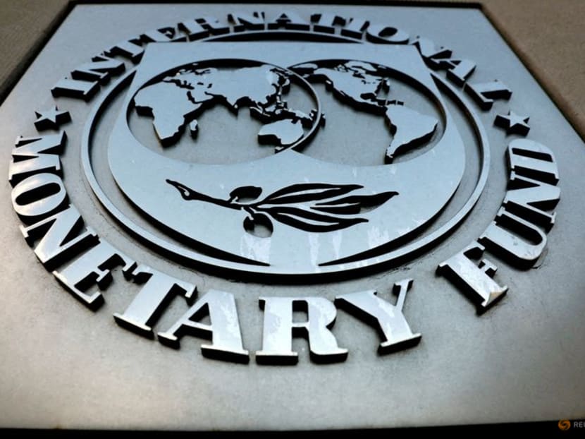FILE PHOTO: The International Monetary Fund (IMF) logo in Washington, United States, September 4, 2018. REUTERS/Yuri Gripas