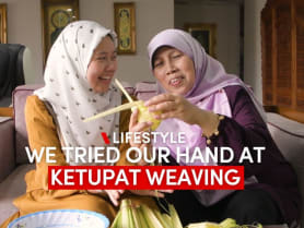 Preserving the tradition of ketupat weaving – we tried making one | CNA Lifestyle