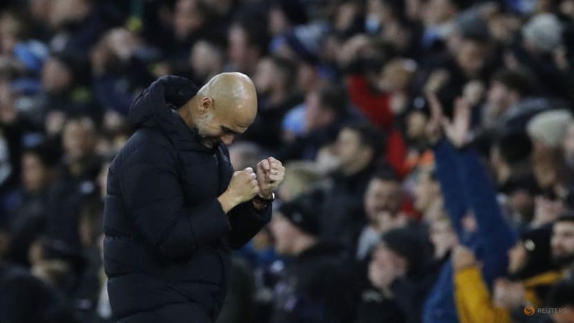 Guardiola hails return of 'phenomenal' De Bruyne 