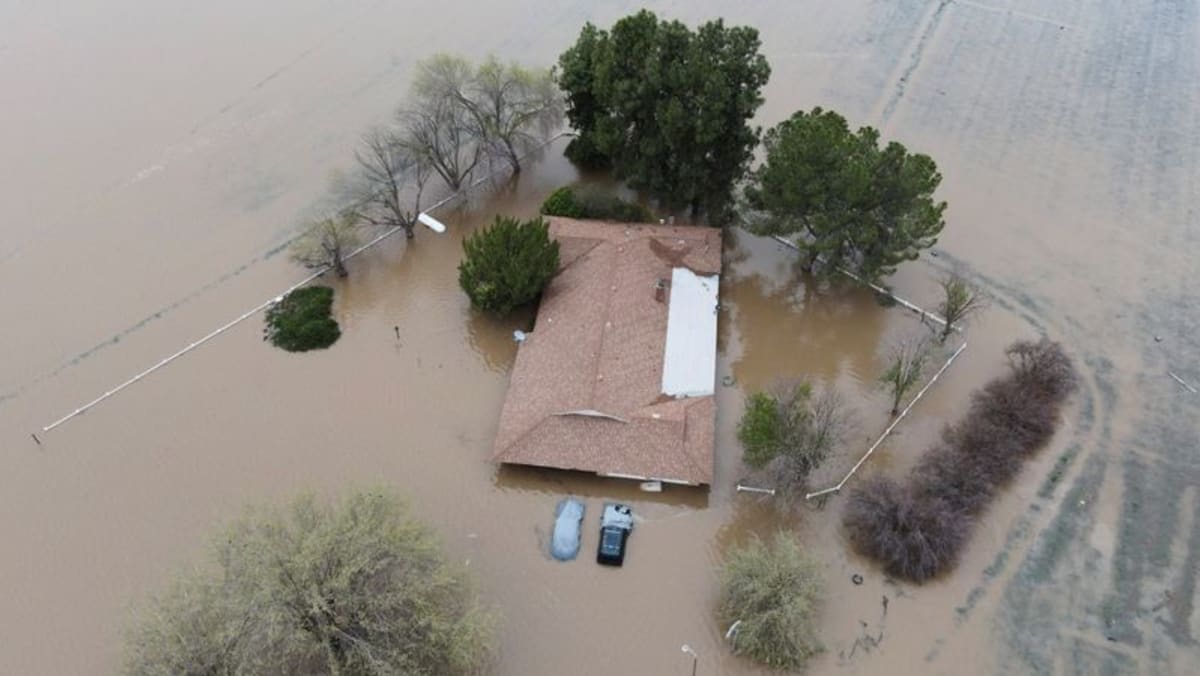 Puluhan ribu tanpa listrik di California saat badai terbaru melanda