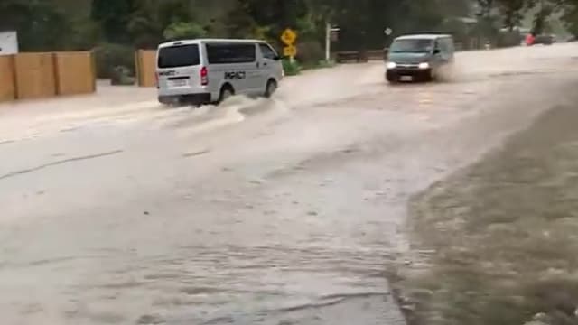 因暴雨引发大范围淹水 新西兰奥克兰进入紧急状态
