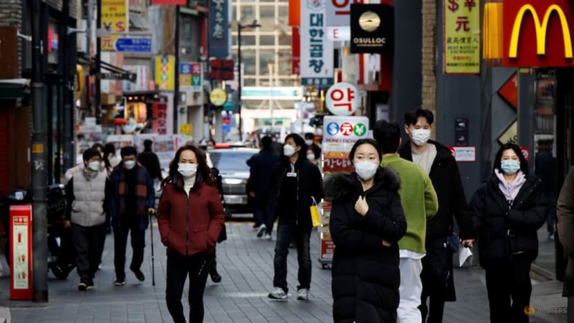 South Korea considers expanded COVID-19 home care as new cases top 7,000 South Korea considers expanded COVID-19 home care as new cases top 7,000