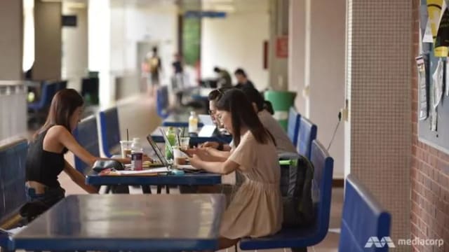 每周精选：又到年底考试季 社区读书空间一位难求