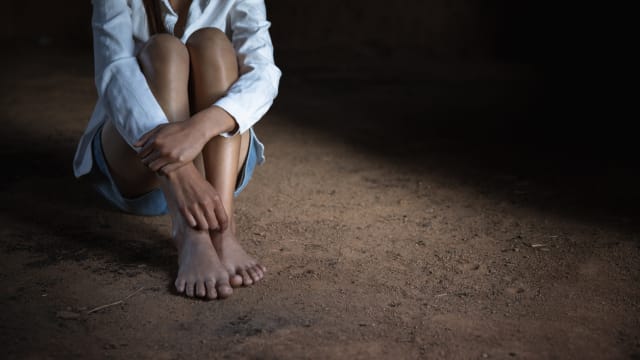 西班牙11岁少女被六名14岁以下少年轮奸 震惊全国