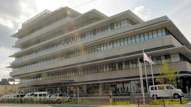 京都府立医大医院医生在手术室偷拍七名女病患 
