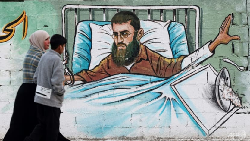 Gaza cross-border fire after Palestinian hunger striker dies