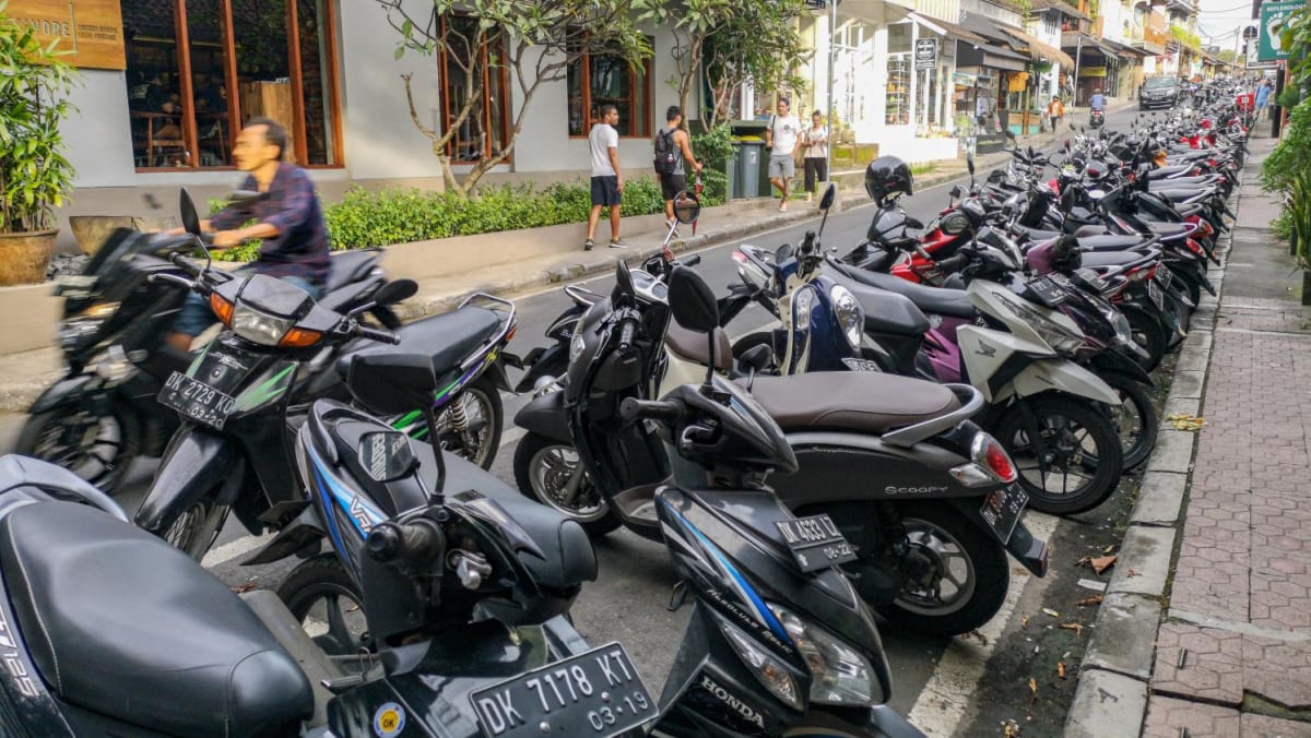 Dari bahan bakar ke listrik: Program konversi sepeda motor di Indonesia menargetkan 50.000 unit pada tahun 2023