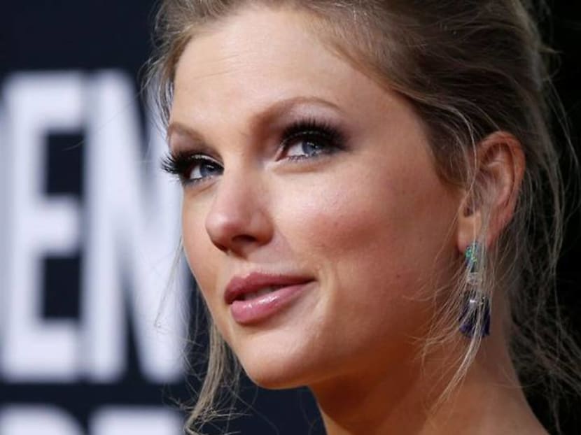 Taylor Swift donates over S$41,000 to student's UK college fund