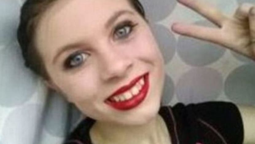 Gadis berusia 12 tahun menggantung dirinya di media sosial selama 20 minit