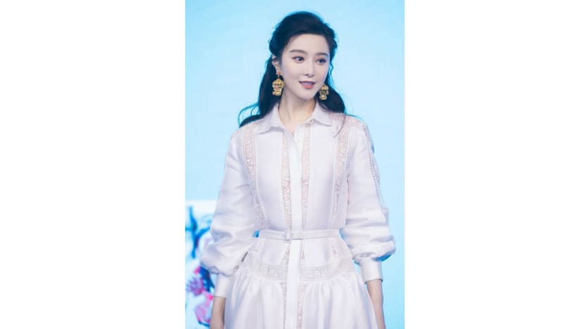 Fan Bingbing completely falls off the Forbes China Celebrity 100 list Fan Bingbing completely falls off the Forbes China Celebrity 100 list