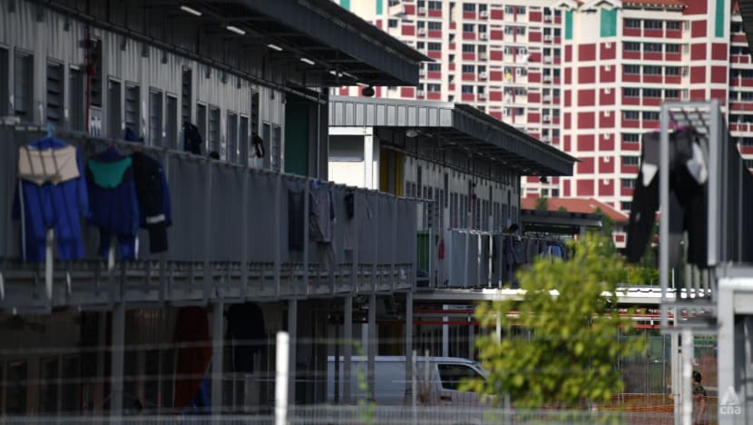 Sembcorp Marine apologises to workers at Jalan Tukang dormitory over food complaints Sembcorp Marine apologises to workers at Jalan Tukang dormitory over food complaints
