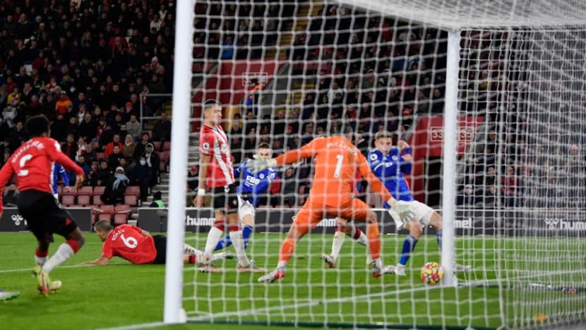 Maddison rescues point for Leicester at Southampton