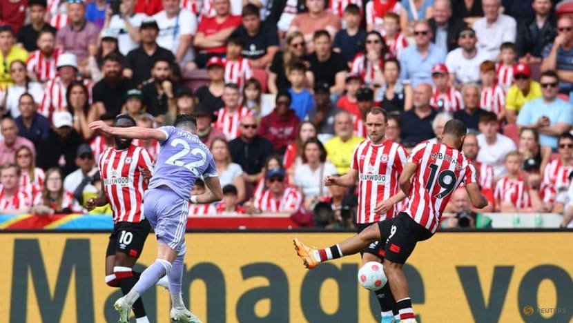 Last gasp winner sees Leeds stay up as they win at Brentford Last gasp winner sees Leeds stay up as they win at Brentford