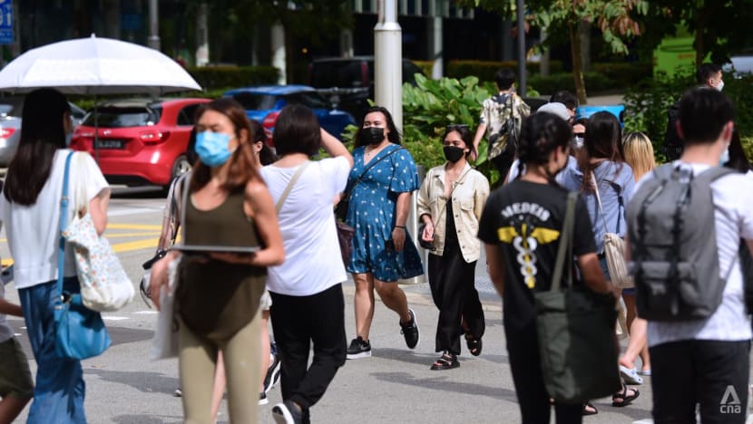 5,207 new COVID-19 cases in Singapore, 1 death reported 5,207 new COVID-19 cases in Singapore, 1 death reported