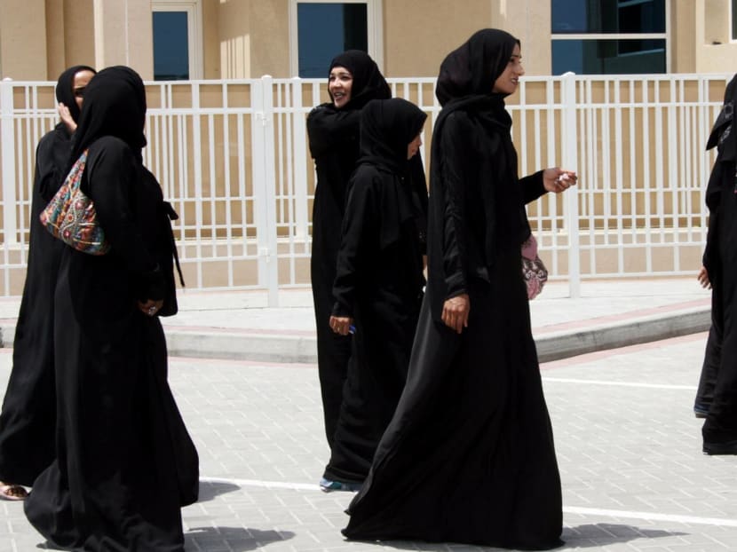 Traditional abaya sales