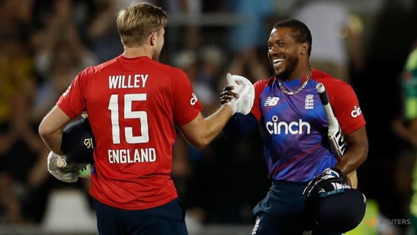 Cricket: England sweat to 2-1 T20 series win over Pakistan