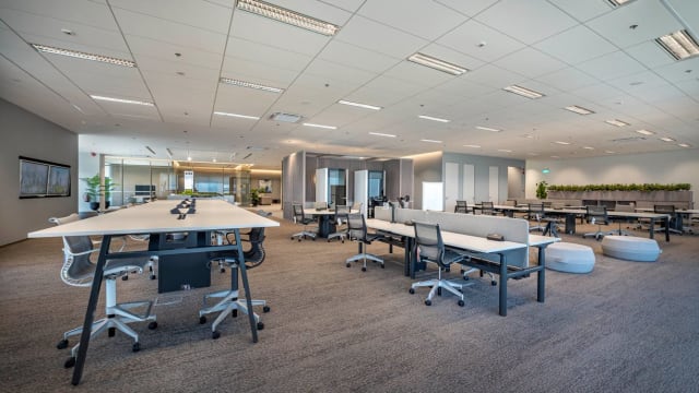 灵活办公室公用空间  配合混合办公模式