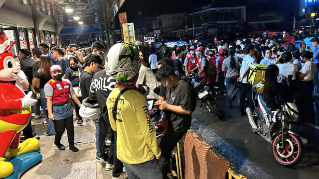 菲南海域7.6级强震后再余震600多次 至少一人死亡