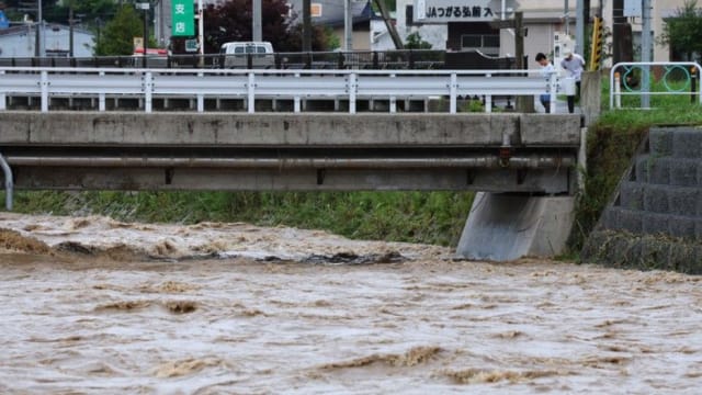 日本中北部下豪雨 造成广泛破坏