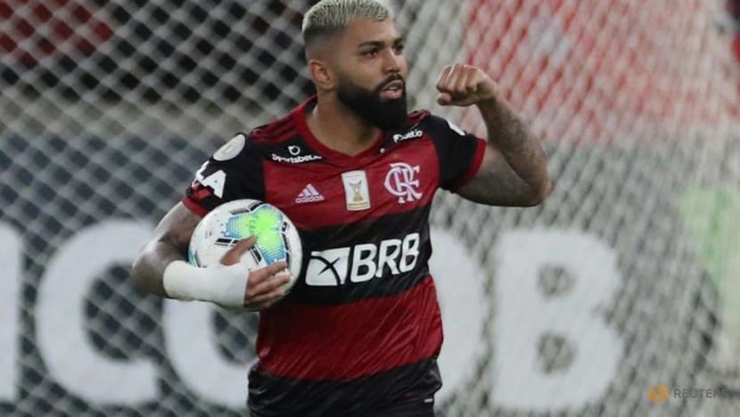 Late 'Gabigol' penalty gives Flamengo 1-1 draw with Gremio