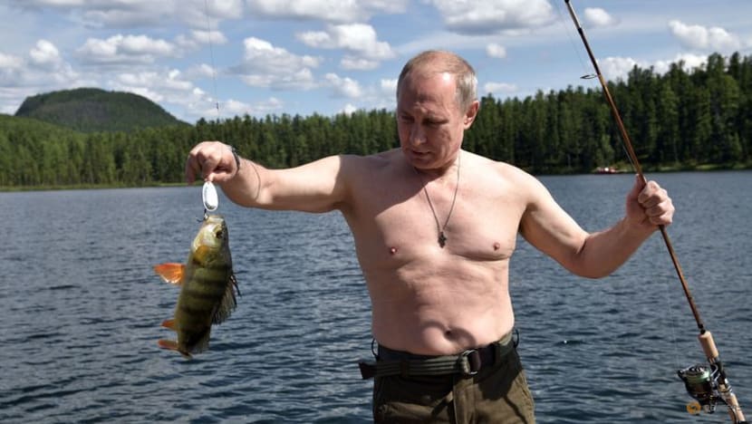 Leaders at G7 mock bare-chested horseback rider Putin Leaders at G7 mock bare-chested horseback rider Putin