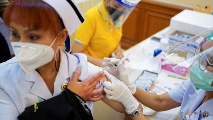 Hundreds of Thai medical workers infected with COVID-19 despite Sinovac vaccinations