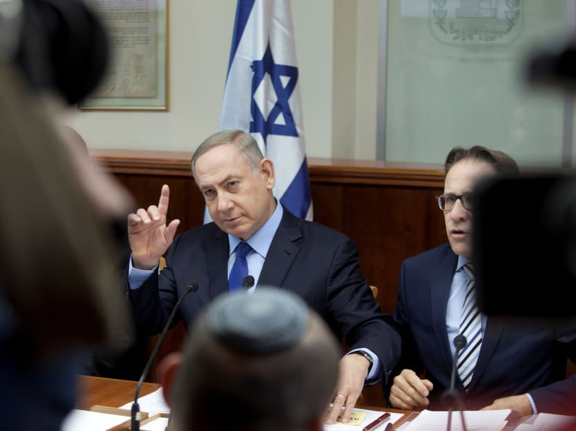Israeli Prime Minister Benjamin Netanyahu attends the weekly cabinet meeting at his Jerusalem office December 25, 2016. Photo: Reuters