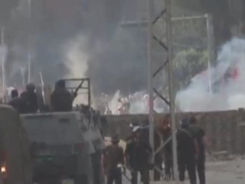 Egyptian Troops Move Against Pro-Morsi Sit-Ins