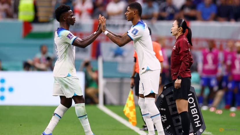England's midfield goes AWOL in American stalemate