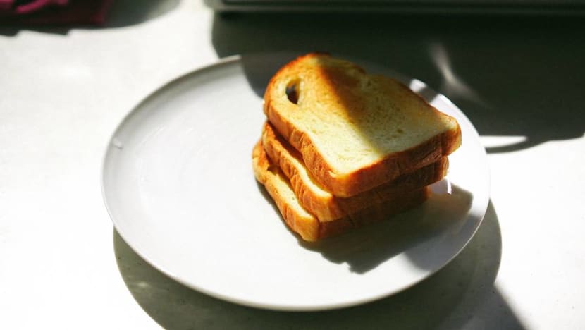 2-year-old in Malaysia dies after choking on piece of bread 2-year-old in Malaysia dies after choking on piece of bread