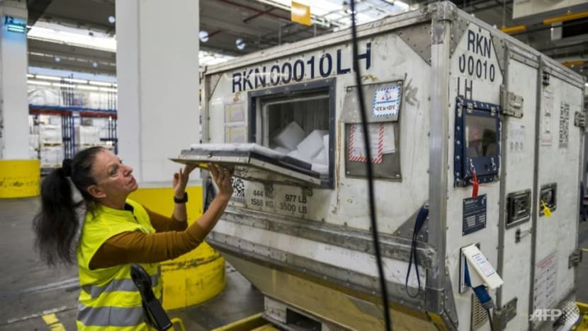 German firm's super-coolers to send COVID-19 vaccines around the world German firm's super-coolers to send COVID-19 vaccines around the world