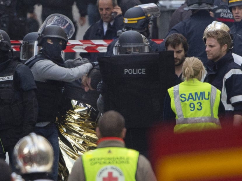 Gallery: Hunt for suspect leaves 2 dead in Paris raid