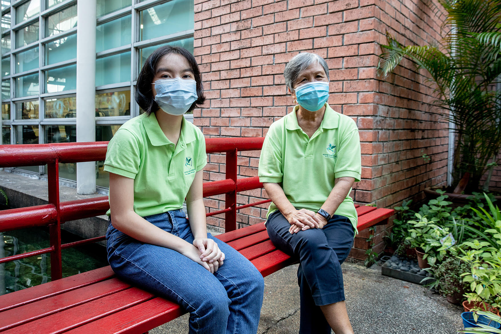 Miss Yeo Tze Yee (left) and Mrs Linda Hart (right) are volunteer befrienders at Dover Park Hospice. Miss Yeo Tze Yee (left) and Mrs Linda Hart (right) are volunteer befrienders at Dover Park Hospice.