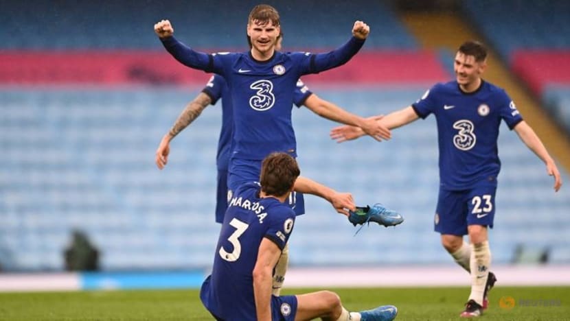 Soccer-City made to wait for title after losing at home to Chelsea Soccer-City made to wait for title after losing at home to Chelsea
