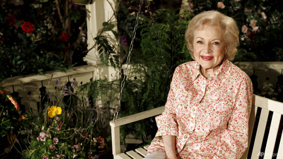 betty-white-s-official-cause-of-death-revealed-as-stroke